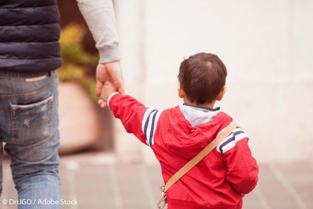 În ce constă dragostea oarbă a părinţilor pentru copii?