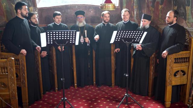 (Video) Mărturisirea Purtătoarelor de miruri – Corala Diaconia