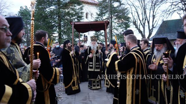 Sfânta și Marea Vineri la Catedrala Arhiepiscopală din Suceava