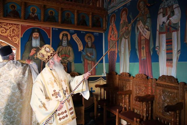 Biserica „Sfântul Ierarh Nicolae” din Agapia, resfințită de Părintele Mitropolit Teofan