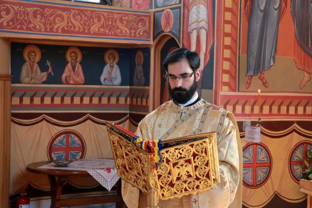 Slujba Parastasului pentru domnul Corneliu Muha, părintele manualelor școlare de religie