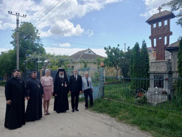 Liturghie arhierească în Parohia Vărvareuca-Floreşti