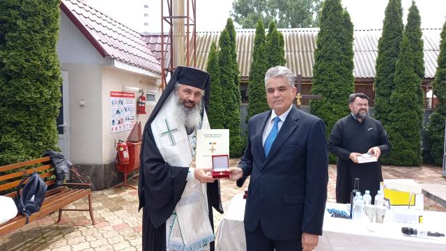 Personalul medical din Episcopia de Bălţi, gratificat de către Preasfinţitul Antonie