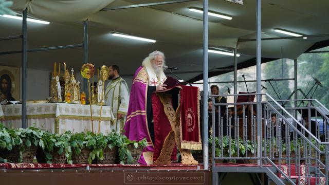 Sărbătoarea Pogorârii Sfântului Duh la Catedrala Arhiepiscopală din Suceava – Mănăstirea Sfântul Ioan cel Nou