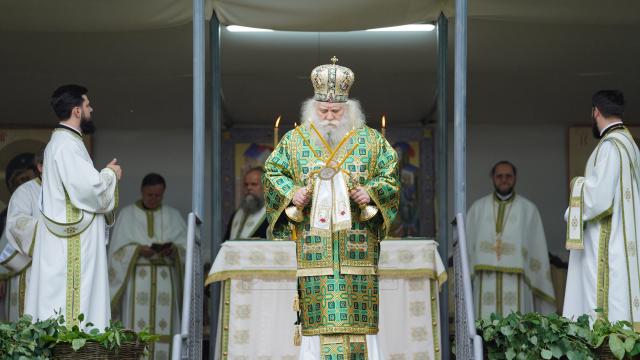 Sărbătoarea Pogorârii Sfântului Duh la Catedrala Arhiepiscopală din Suceava – Mănăstirea Sfântul Ioan cel Nou