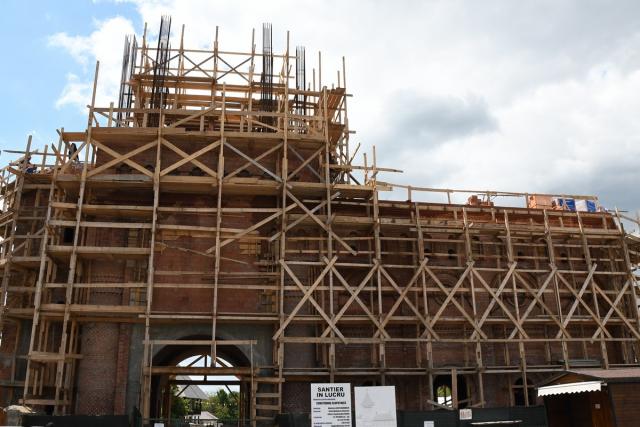 Apel pentru sprijinirea construirii clopotniţei Mănăstirii Hadâmbu