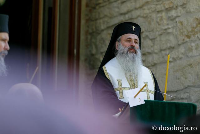 Cuvântul IPS Părinte Teofan la slujba de înmormântare a Maicii Siluana Vlad