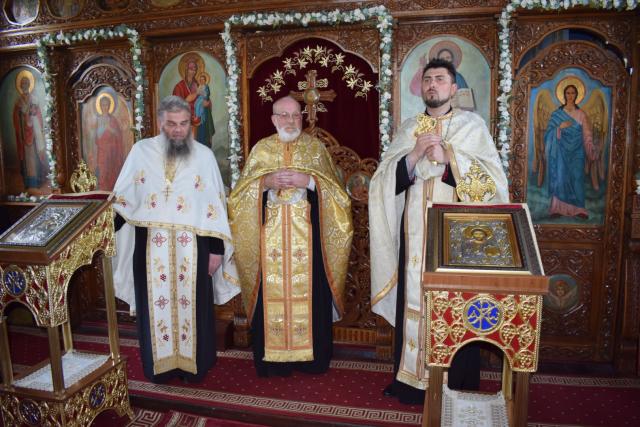 La Parohia „Sfinții Arhangheli” – Stroiești a fost instalat un nou preot