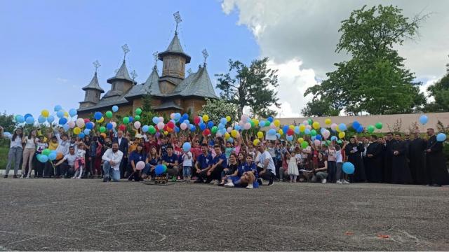 550 de copii și tineri au participat în proiectul „Luna pastorației copiilor și tinerilor”, derulat de Episcopia Hușilor
