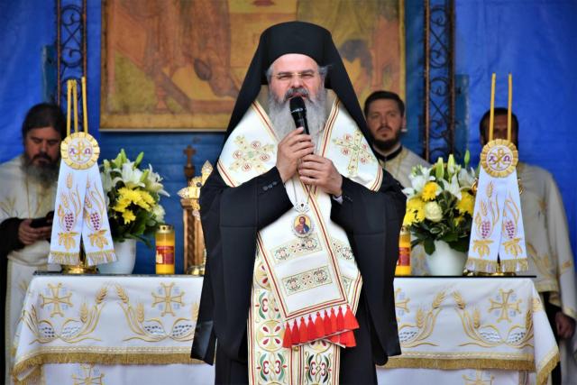 PS Ignatie: „Chiar dacă unii ne calomniază în credința noastră, numindu-ne «retrograzi», cu «mentalitate medievală» sau «pupători de moaște», suntem chemați să dăm mărturie, ca văzând viețuirea noastră, să aibă imboldul descoperirii lui Dumnezeu”