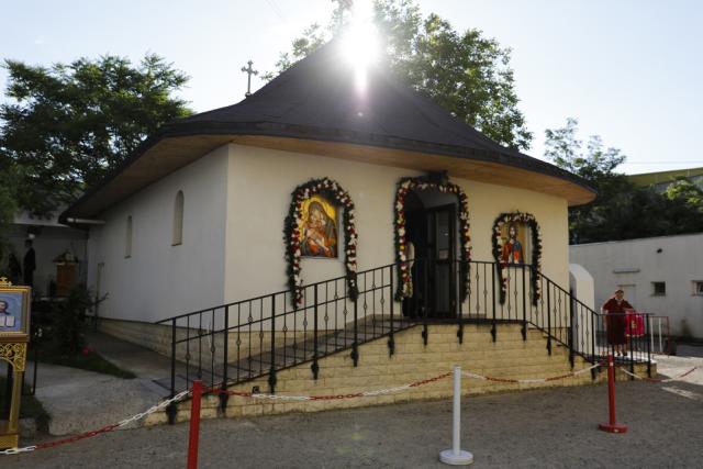 Pictura bisericii din curtea Spitalului Clinic „Dr. C. I. Parhon” ‒ Iași, sfințită de PS Părinte Nichifor Botoșăneanul