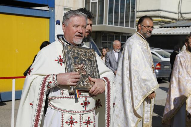 Pictura bisericii din curtea Spitalului Clinic „Dr. C. I. Parhon” ‒ Iași, sfințită de PS Părinte Nichifor Botoșăneanul