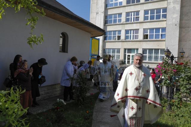 Pictura bisericii din curtea Spitalului Clinic „Dr. C. I. Parhon” ‒ Iași, sfințită de PS Părinte Nichifor Botoșăneanul
