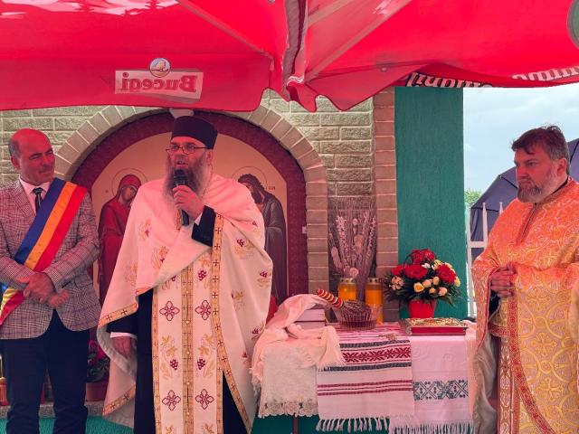 Vlădeni, Botoșani: Lucrările de renovare de la cimitirul Parohiei „Înălțarea Domnului”  au fost binecuvântate