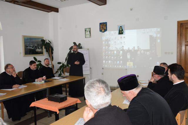 Training catehetic pentru preoții din protopopiatele Ceahlău și Târgu Neamț: „Ne-a dat un impuls și curaj de a fi consecvenți”