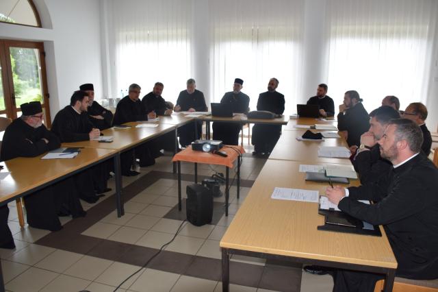 Training catehetic pentru preoții din protopopiatele Ceahlău și Târgu Neamț: „Ne-a dat un impuls și curaj de a fi consecvenți”