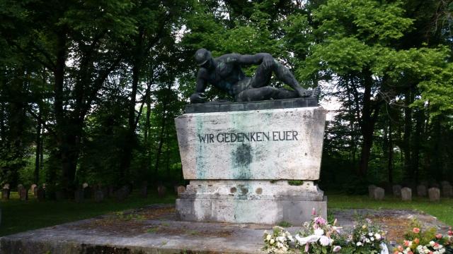 Cimitirul „Südfriedhof” din Nürnberg – morminte ale soldaților români în Germania