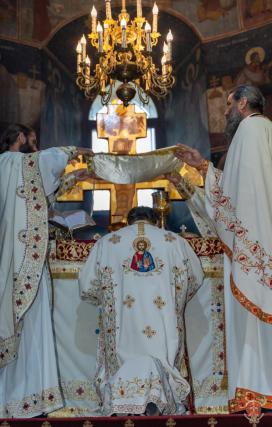 Sfântul Proroc Ilie Tesviteanul, serbat în Catedrala Arhiepiscopală din Roman