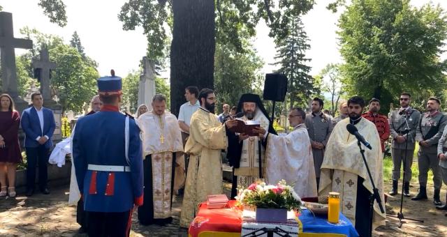 PS Părinte Nichifor a sfințit un monument închinat lui Mihail Kogălniceanu în cel mai mare cimitir ieșean