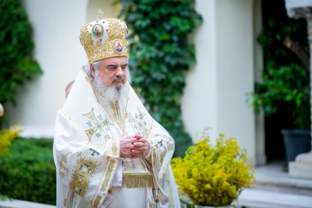 Părintele Patriarh Daniel: „Să facem binele din proprie inițiativă, cum a mers și Hristos în Gadara, la cei mai chinuiți și părăsiți”