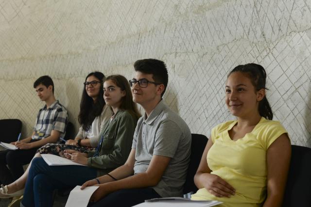Atelier de public speaking la Catedrala din Onești: „Ne-am propus să gestionăm emoții, dar am dezlănțuit o mare de emoții la despărțire”