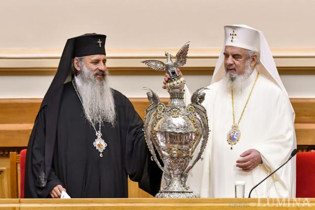Daruri din partea Sfântului Sinod pentru Patriarhul României la împlinirea vârstei de 70 de ani