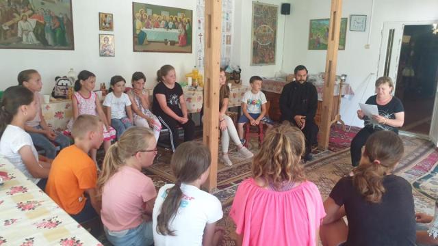 Noi activităţi în școlile de vară din Protoieria Sascut