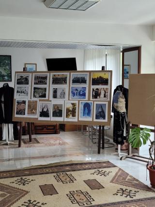 200 de ani de la tipărirea Evangheliei de la Neamț, marcați printr-un simpozion și o expoziție de fotografie veche