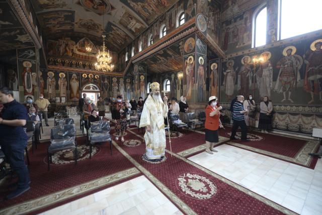 Slujire arhierească la hramul Bisericii „Binecredinciosul Voievod Ştefan cel Mare şi Sfânt” din Iaşi