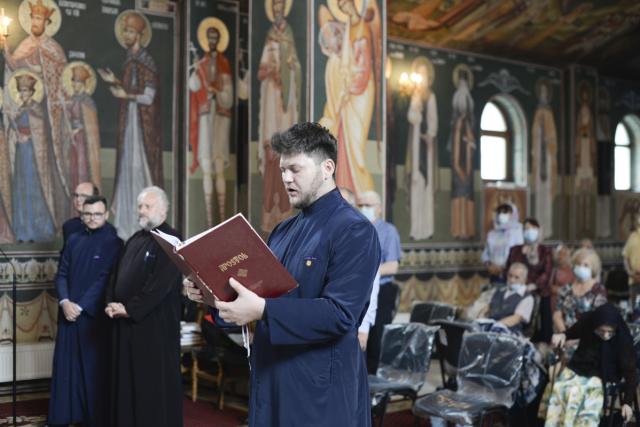 Slujire arhierească la hramul Bisericii „Binecredinciosul Voievod Ştefan cel Mare şi Sfânt” din Iaşi