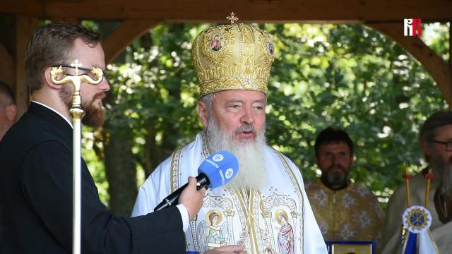 (Video) IPS Andrei – Cuvânt la sfințirea bisericii mănăstirii din satul natal, Oarța de Sus