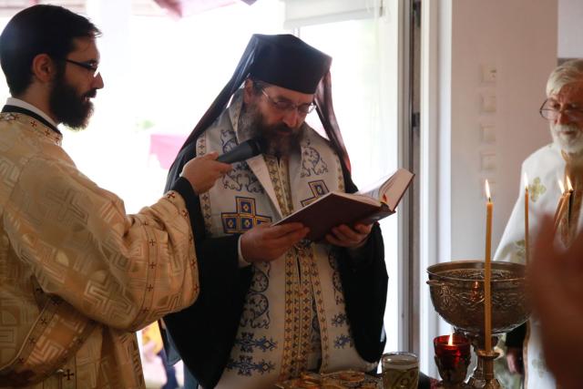 PS Nichifor Botoșăneanul, către credincioșii din Parohia Vlădiceni: „În această viață, poți să Îl cunoști pe Dumnezeu”