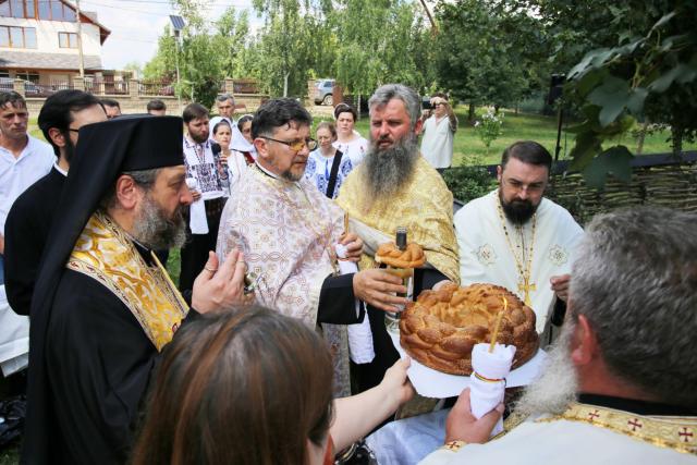 S-au împlinit 14 ani de la trecerea la cele veșnice a Părintelui Patriarh Teoctist. PS Nichifor a oficiat o slujbă de pomenire în satul natal al ierarhului botoșănean