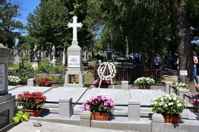La Cimitirul „Eternitatea” a fost sfințit mormântul profesorului Petru Poni