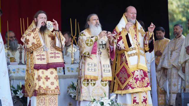 Un deceniu de la sfințirea Catedralei „Nașterea Maicii Domnului” din Gura Humorului