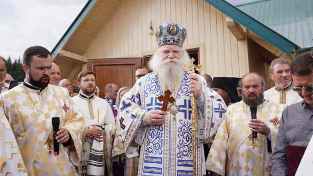 Schitul „Acoperământul Maicii Domnului” – Mestecăniș a fost sfințit duminică