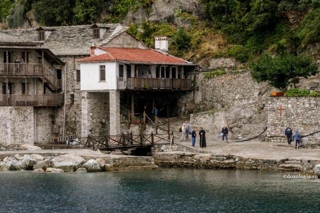 (Video) Un ateu „de ligă mare” în Muntele Athos: o poveste spusă de Pr. Constantin Necula
