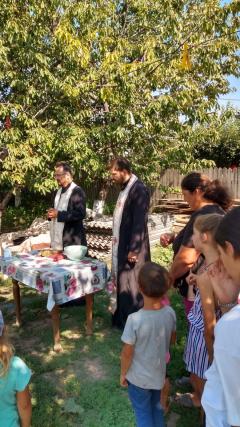 Cristina, Mihai și cei 10 copii ai lor au nevoie de un acoperiș nou până în iarnă