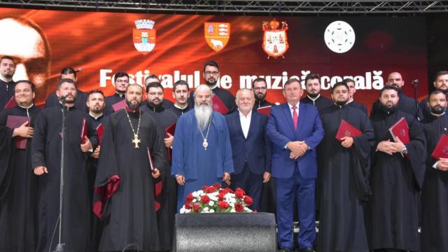 Grupul psaltic „Tronos” al Patriarhiei Române și Formația de muzică veche „Anton Pann”, participanți la Festivalul de muzică „Gheorghe Cucu” din Vaslui. PS Ignatie: „Avem nădejdea că acest Festival va mai risipi din «cacofonia» lumii de astăzi”