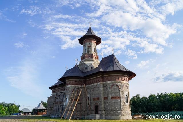 Praznicul Schimbării la Față la Mănăstirea Sângeap-Basaraba