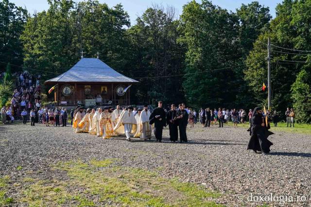 Praznicul Schimbării la Față la Mănăstirea Sângeap-Basaraba