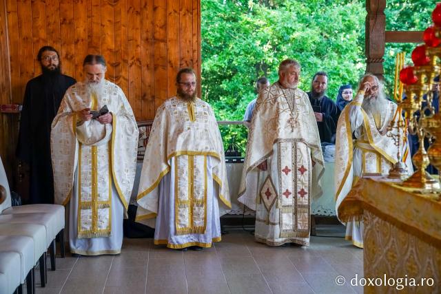 Praznicul Schimbării la Față la Mănăstirea Sângeap-Basaraba