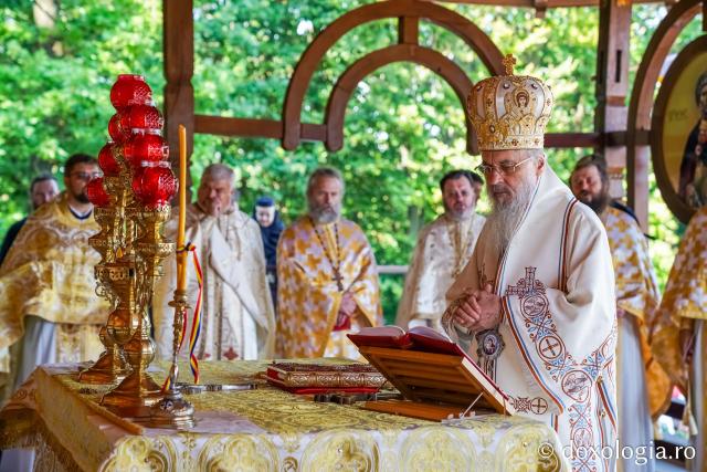 Praznicul Schimbării la Față la Mănăstirea Sângeap-Basaraba