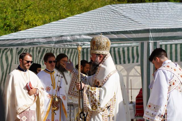 Liturghie arhierească de ziua Sfintei Teodora de la Sihla la Schitul Răpciunița – Poiana Maicilor, Neamț