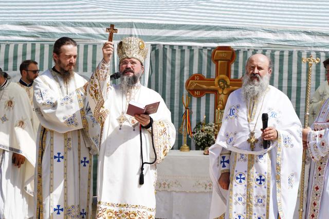 Liturghie arhierească de ziua Sfintei Teodora de la Sihla la Schitul Răpciunița – Poiana Maicilor, Neamț