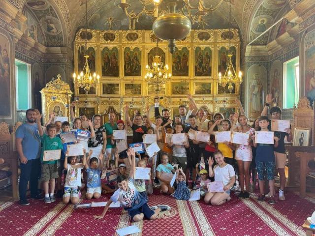 Activităţi pentru tineri în Parohia Siretu