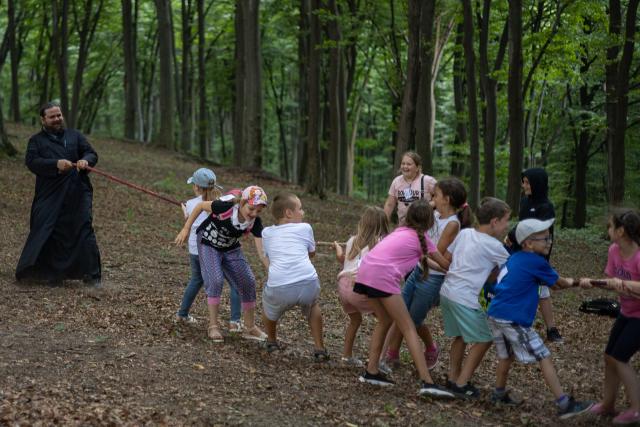 Tabăra „Comorile satului” – Mihoveni