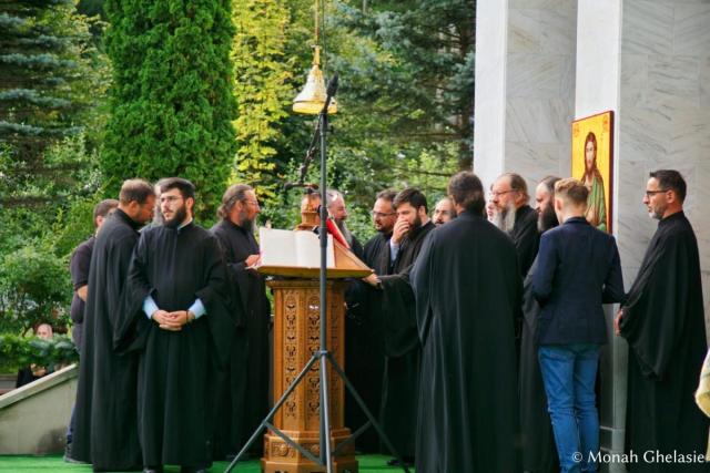 Priveghere închinată Sfintei Teodora de la Sihla la Mănăstirea Sihăstria, Neamț