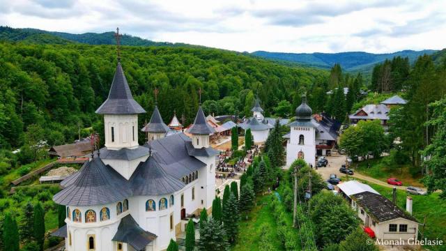 Priveghere închinată Sfintei Teodora de la Sihla la Mănăstirea Sihăstria, Neamț