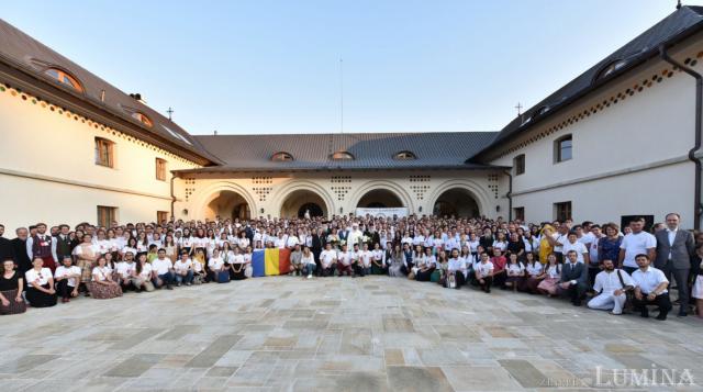 Congresul studențesc aniversar desfășurat la Mănăstirea Putna